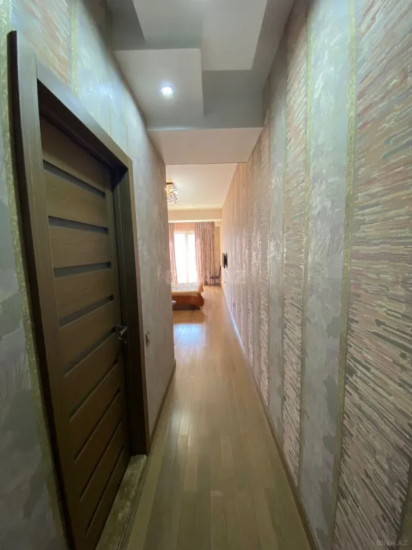 Kirayə verilir 3 otaqlı mənzil 140 m²