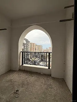 Satılır 3 otaqlı mənzil 168.3 m²
