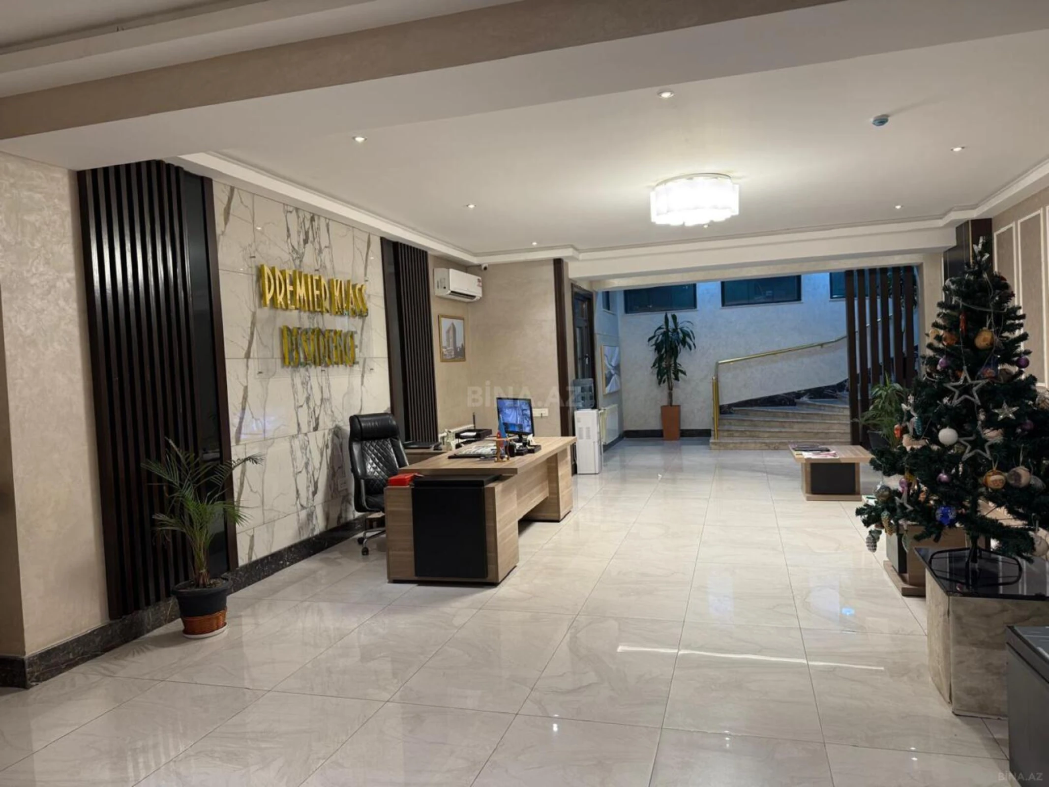 Satılır 3 otaqlı mənzil 168.3 m²