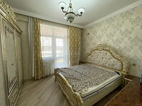 Kirayə verilir 2 otaqlı mənzil 80 m²