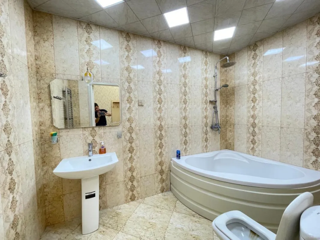 Kirayə verilir 2 otaqlı mənzil 80 m²