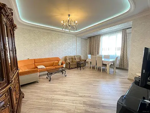 Kirayə verilir 2 otaqlı mənzil 80 m²