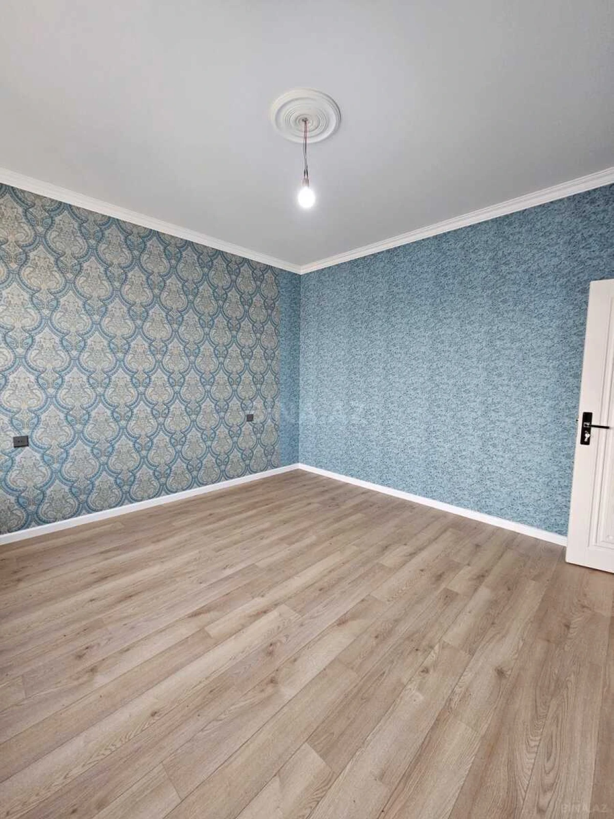 Satılır 5 otaqlı həyət evi 220 m²