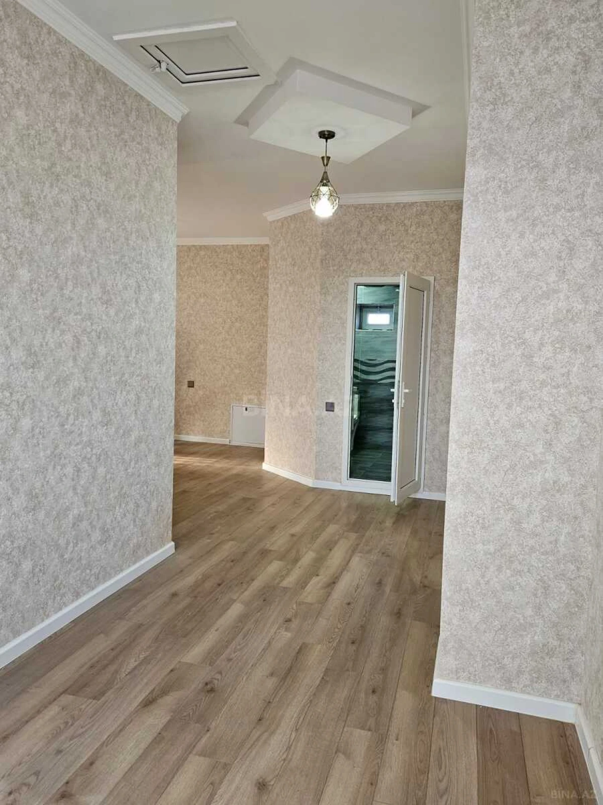 Satılır 5 otaqlı həyət evi 220 m²