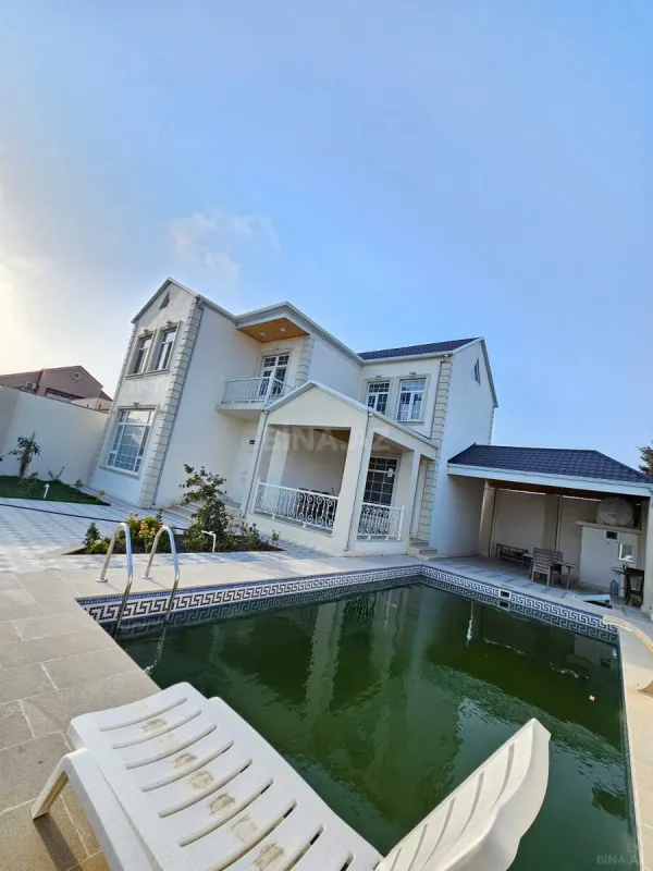 Satılır 5 otaqlı həyət evi 220 m²