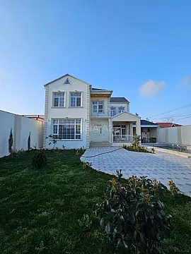 Satılır 5 otaqlı həyət evi 220 m²