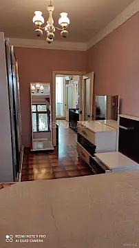 Kirayə verilir 2 otaqlı mənzil 50 m²