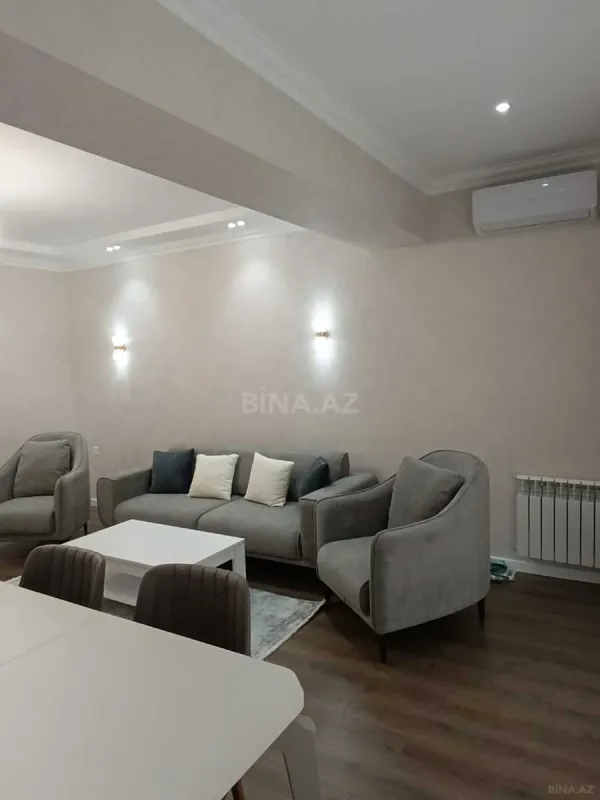 Kirayə verilir 2 otaqlı mənzil 100 m²