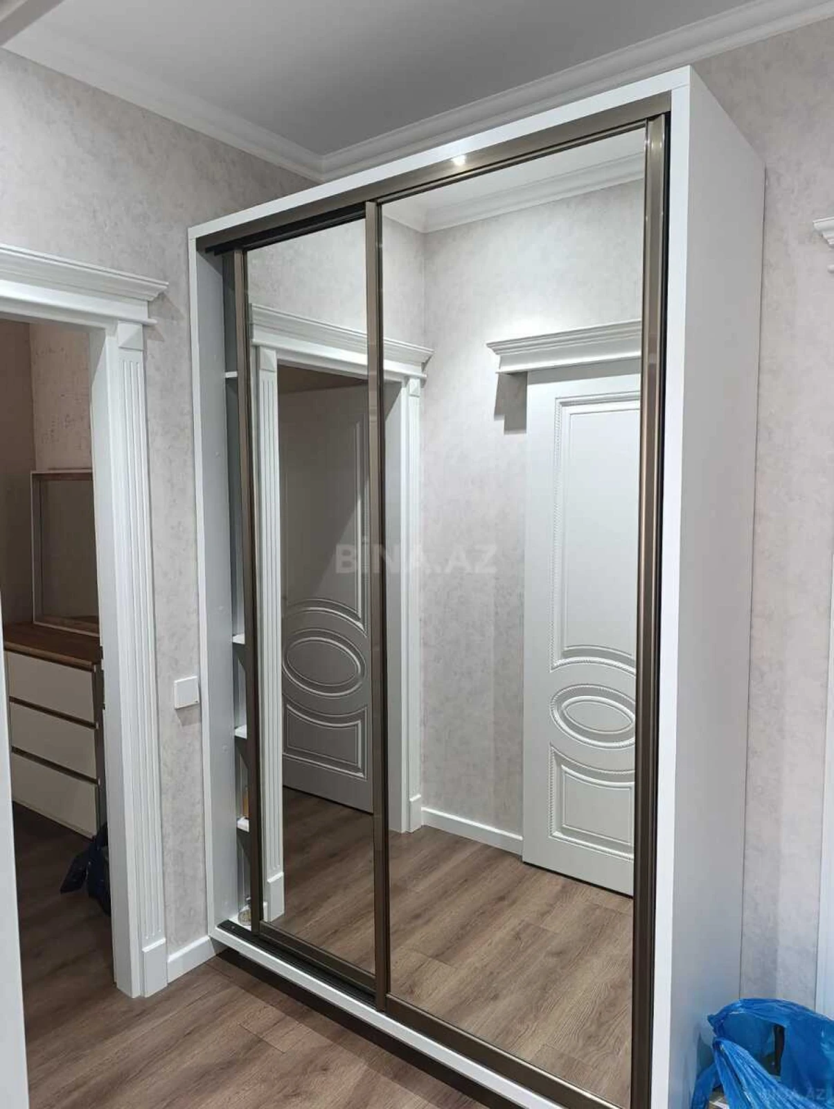 Kirayə verilir 2 otaqlı mənzil 100 m²