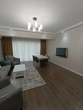 Kirayə verilir 2 otaqlı mənzil 100 m²