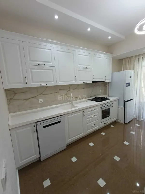 Kirayə verilir 2 otaqlı mənzil 100 m²