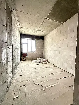 Satılır 3 otaqlı mənzil 140 m²