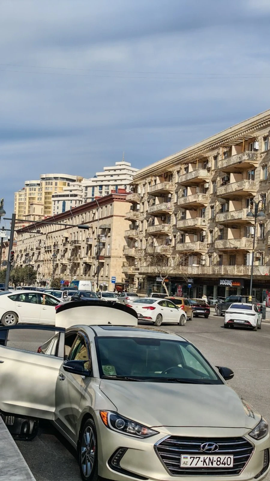 Kirayə verilir 3 otaqlı mənzil 88 m²