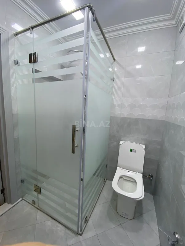 Kirayə verilir 3 otaqlı mənzil 145 m²