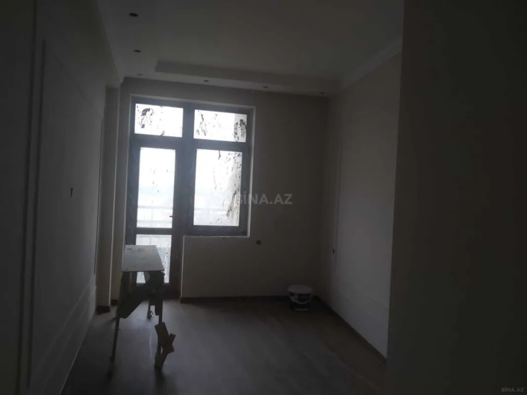 Satılır 3 otaqlı mənzil 101 m²