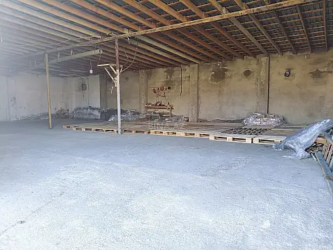 Kirayə verilir obyekt 120 m²