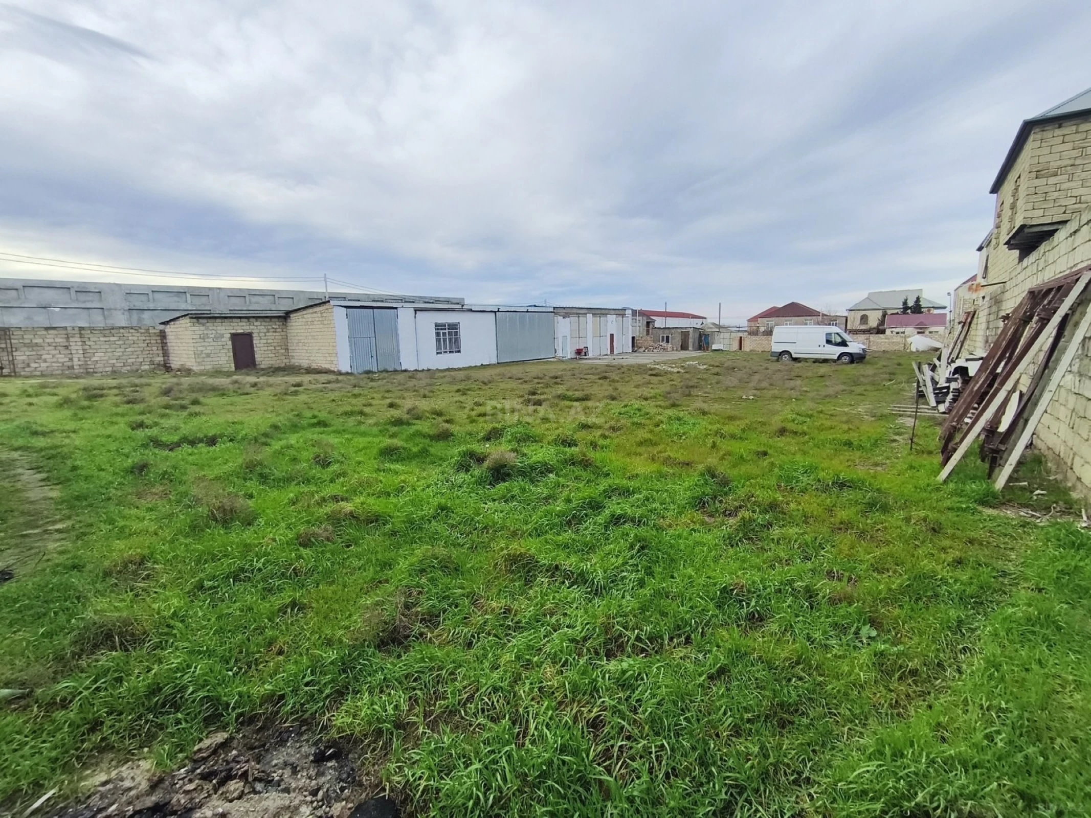 Kirayə verilir obyekt 120 m²