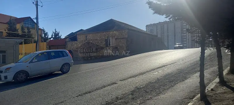 Satılır obyekt 200 m²