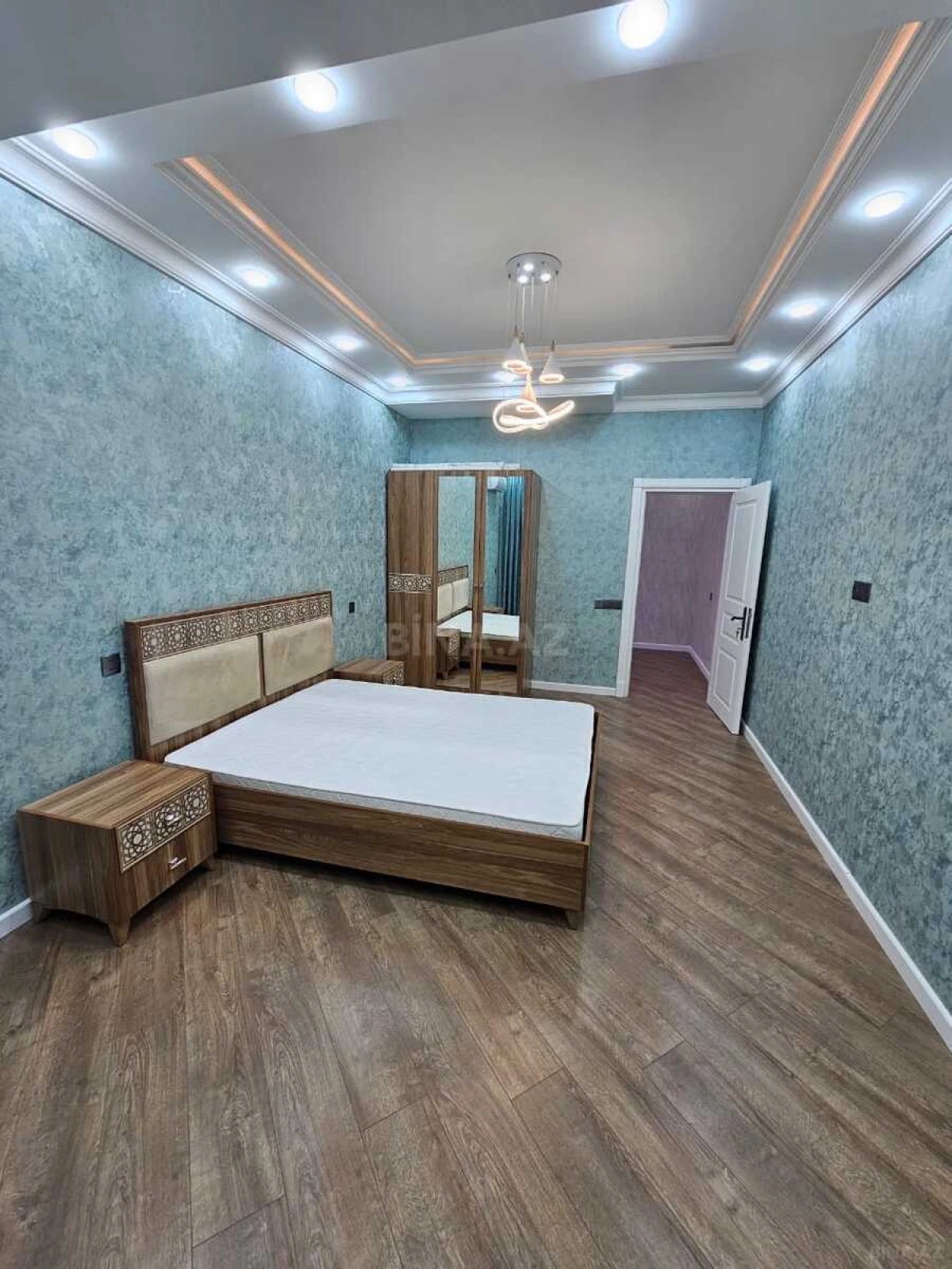 Satılır 2 otaqlı mənzil 100 m²