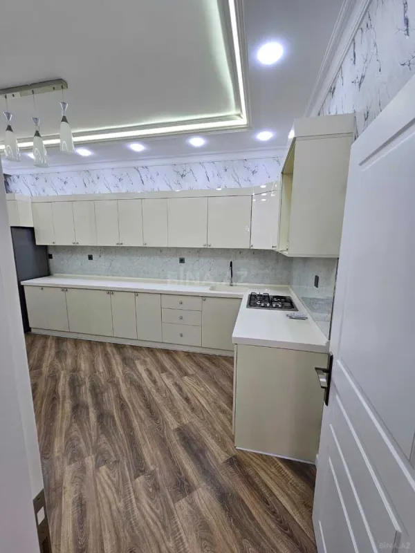 Satılır 2 otaqlı mənzil 100 m²