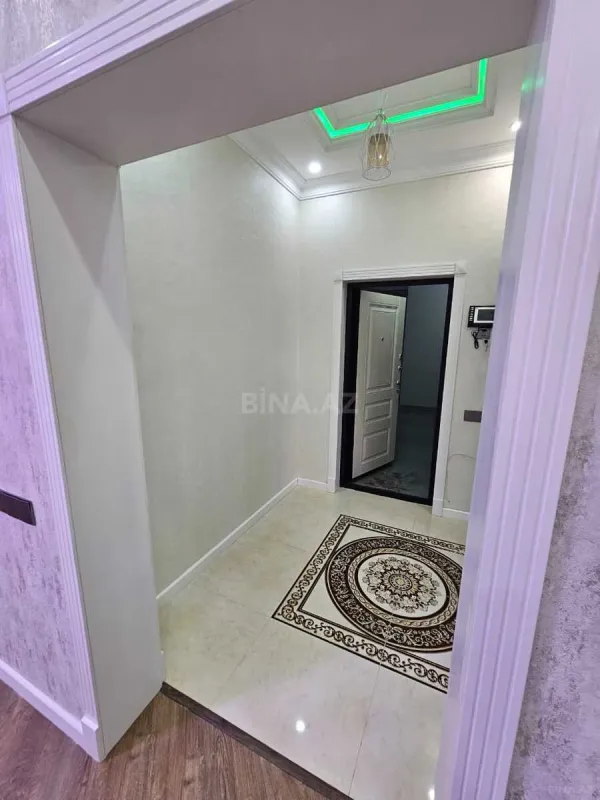 Satılır 2 otaqlı mənzil 100 m²