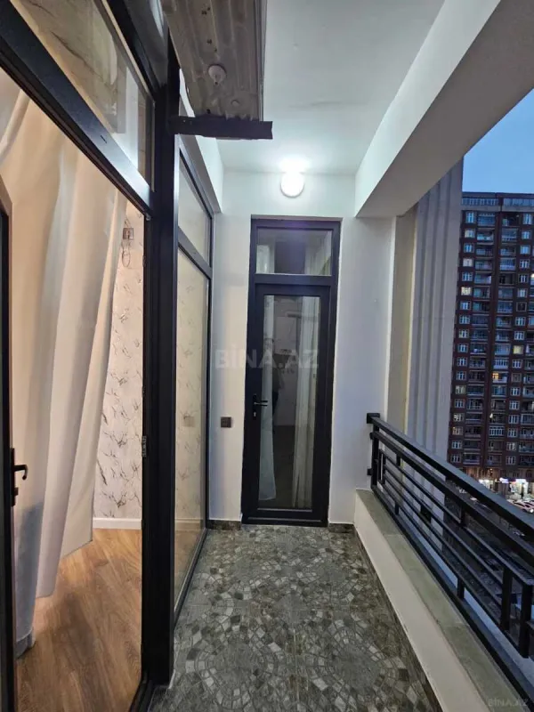 Satılır 2 otaqlı mənzil 100 m²