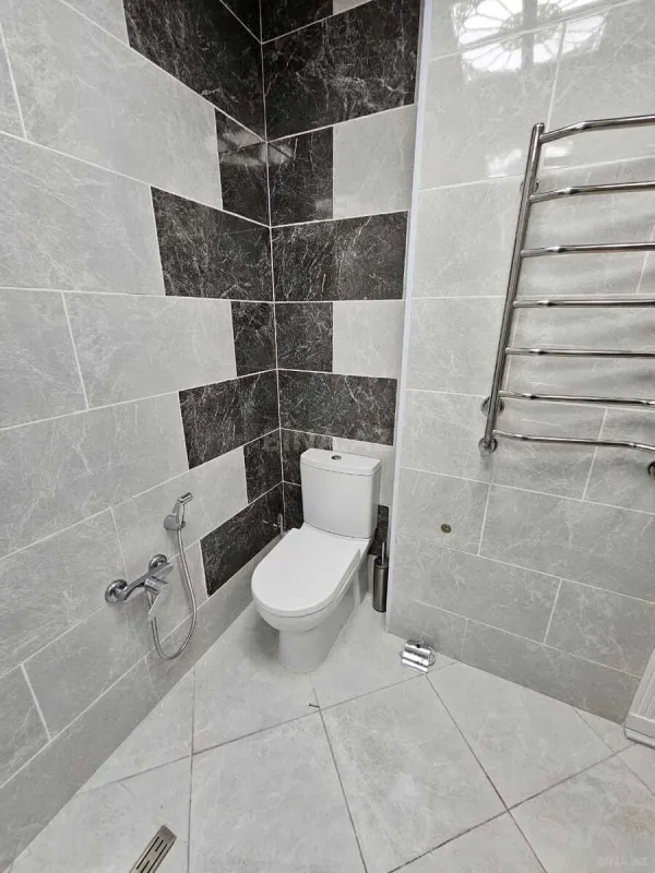 Satılır 2 otaqlı mənzil 100 m²