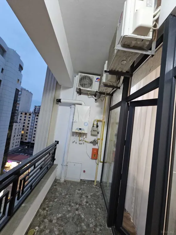 Satılır 2 otaqlı mənzil 100 m²