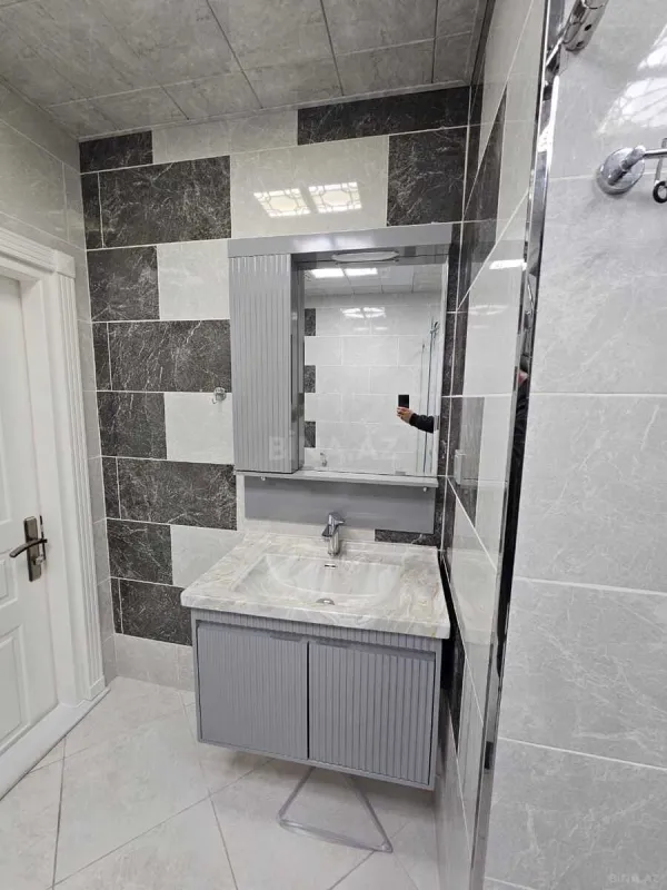 Satılır 2 otaqlı mənzil 100 m²