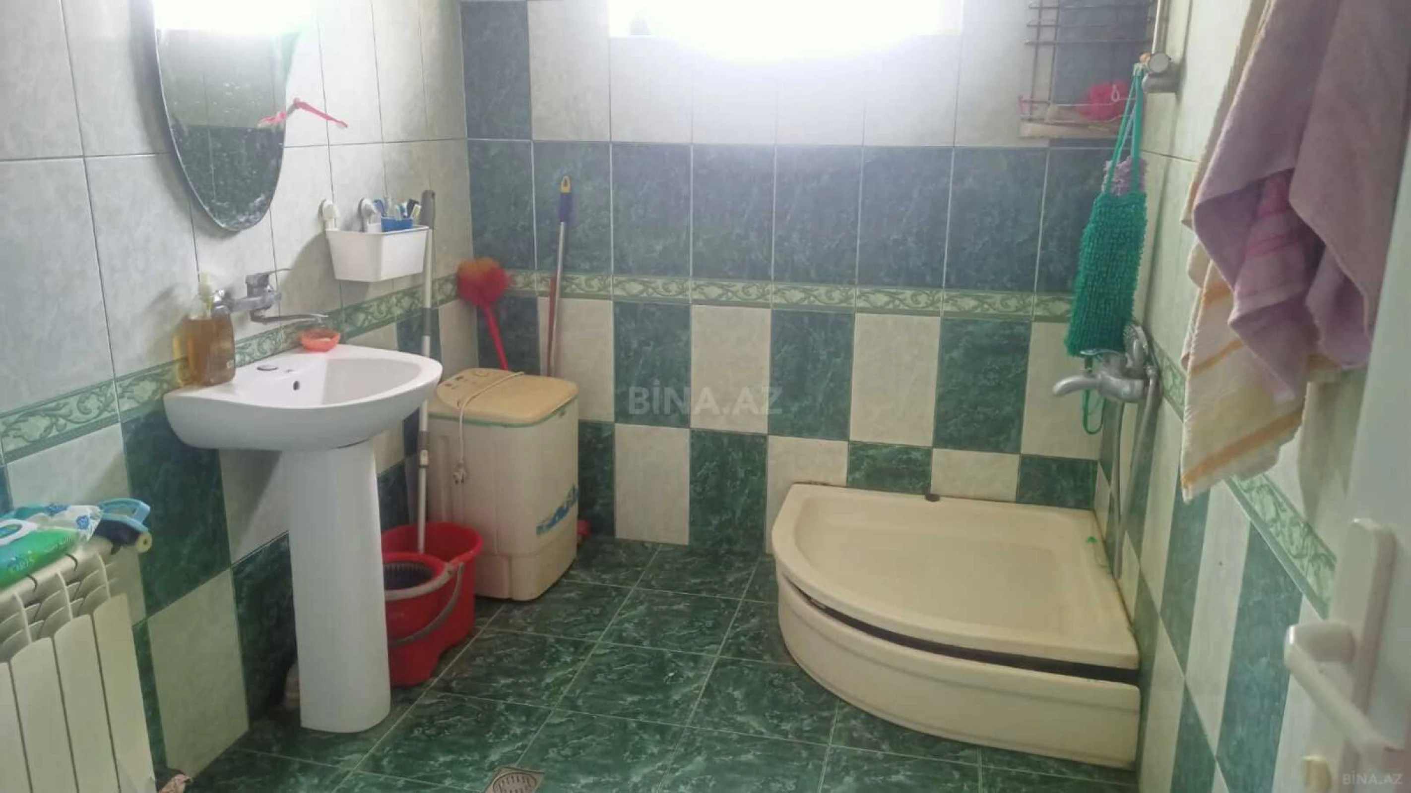 Satılır 4 otaqlı həyət evi 360 m²