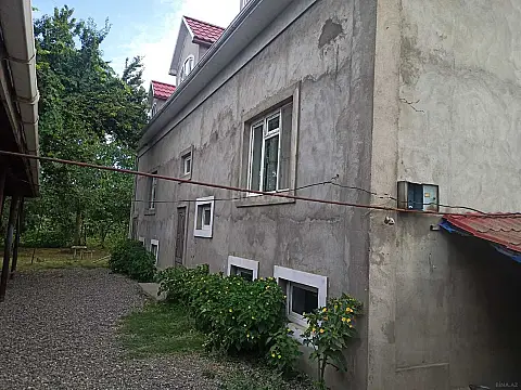 Satılır 4 otaqlı həyət evi 360 m² — Bakı 4 otaq 360.00 m²