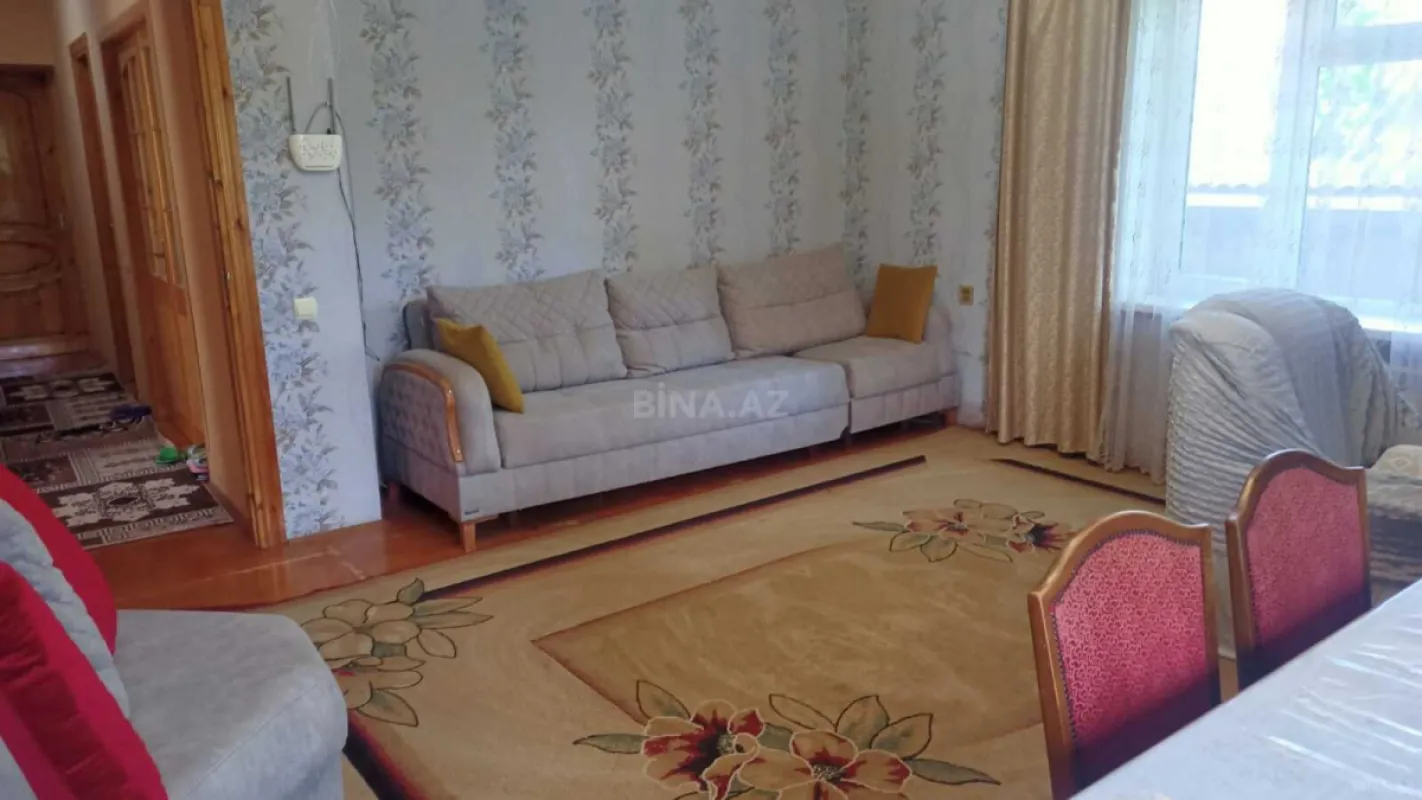 Satılır 4 otaqlı həyət evi 360 m²