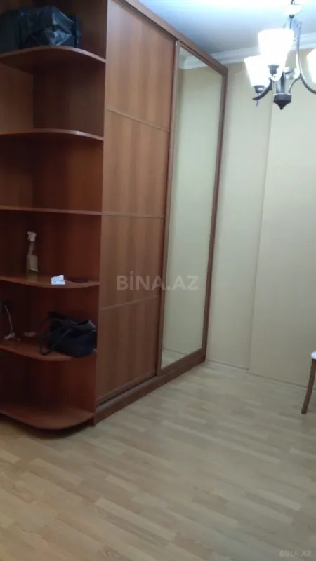 Kirayə verilir 2 otaqlı mənzil 80 m²