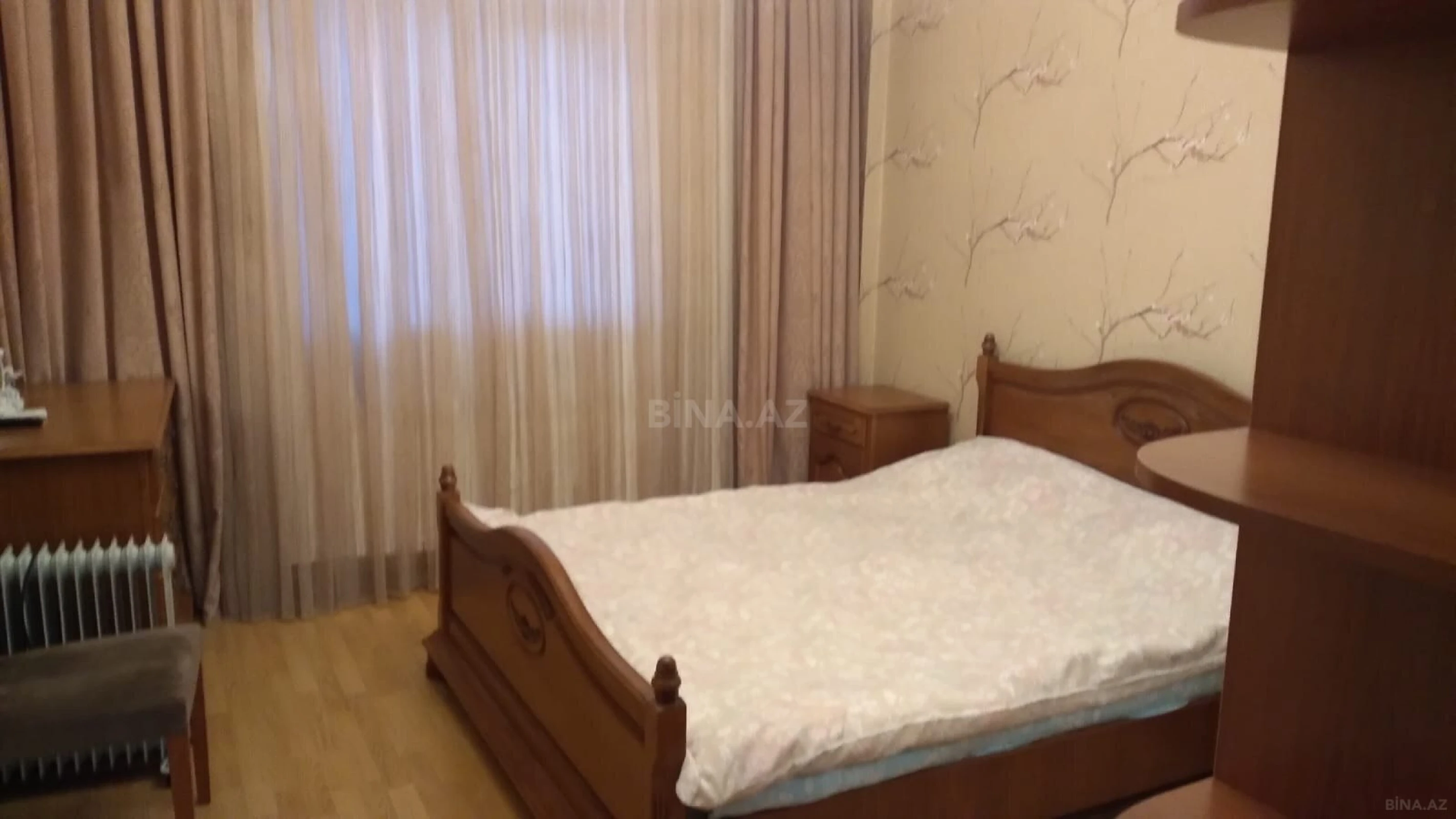 Kirayə verilir 2 otaqlı mənzil 80 m²
