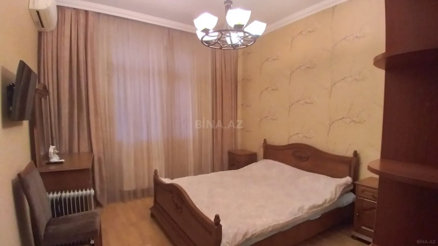 Kirayə verilir 2 otaqlı mənzil 80 m²