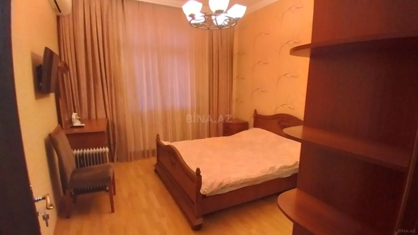 Kirayə verilir 2 otaqlı mənzil 80 m²