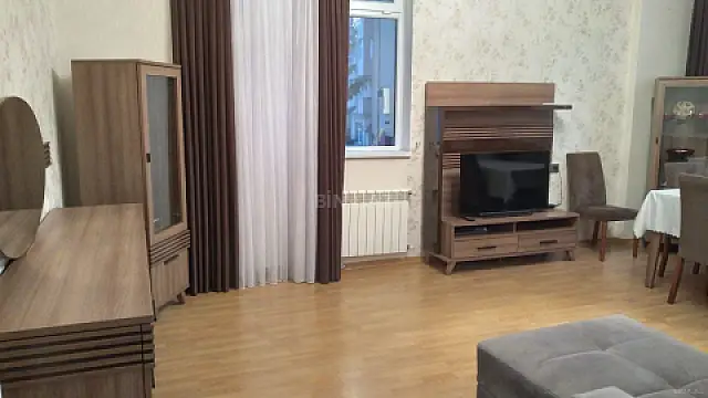 Kirayə verilir 2 otaqlı mənzil 80 m² — Bakı 2 otaq 80.00 m²