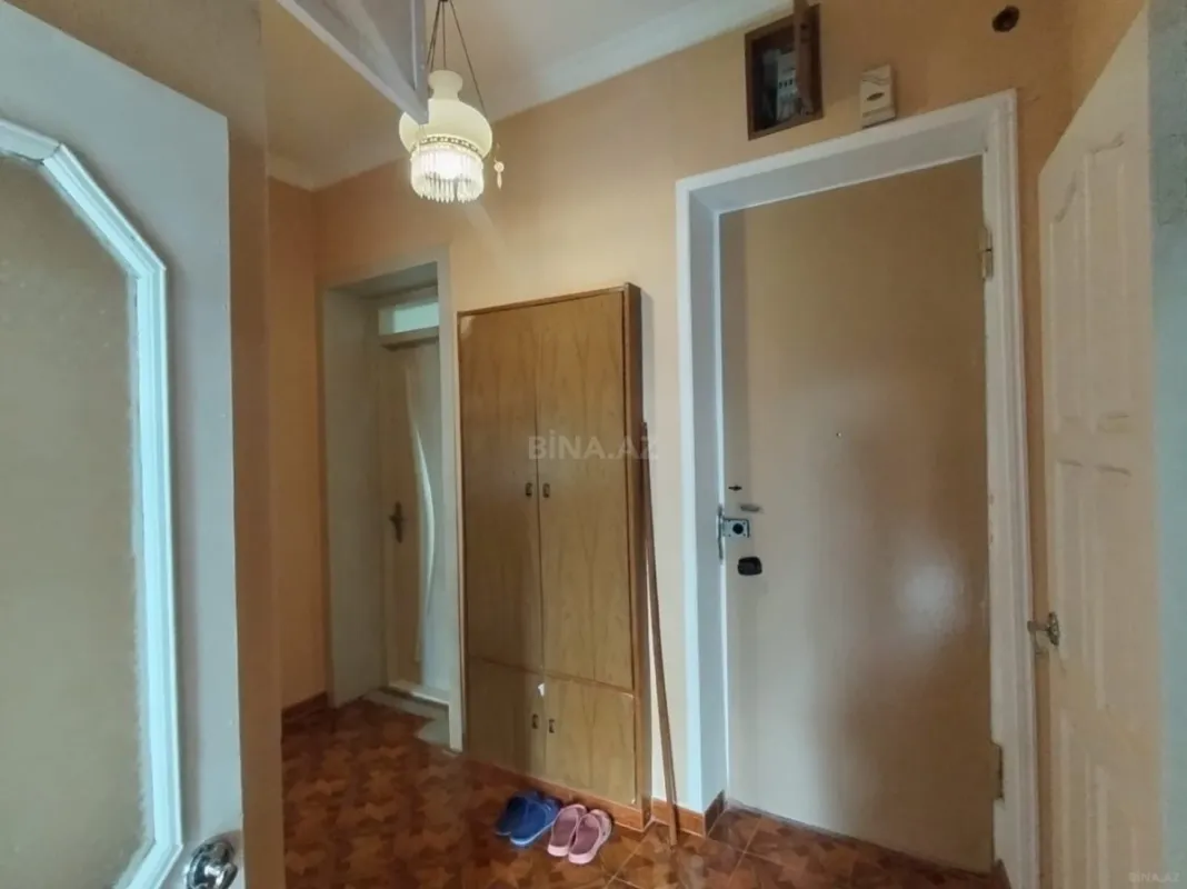 Kirayə verilir 2 otaqlı mənzil 70 m²
