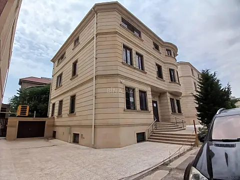 Kirayə verilir obyekt 576 m² — Bakı 576.00 m²