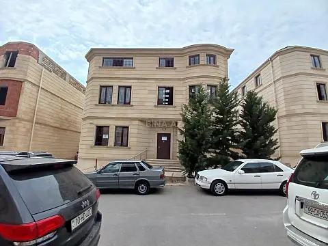 Kirayə verilir obyekt 576 m²
