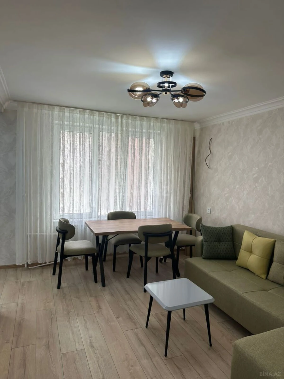 Kirayə verilir 2 otaqlı mənzil 50 m²