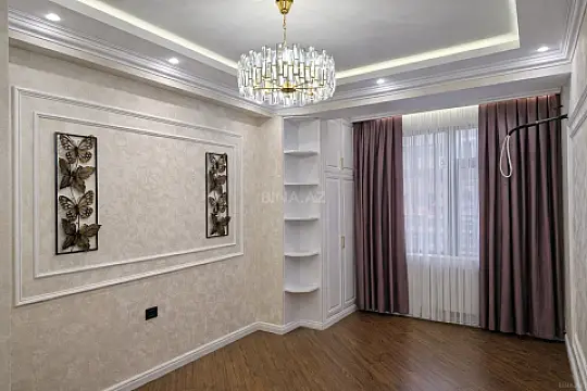 Satılır 3 otaqlı mənzil 114 m²