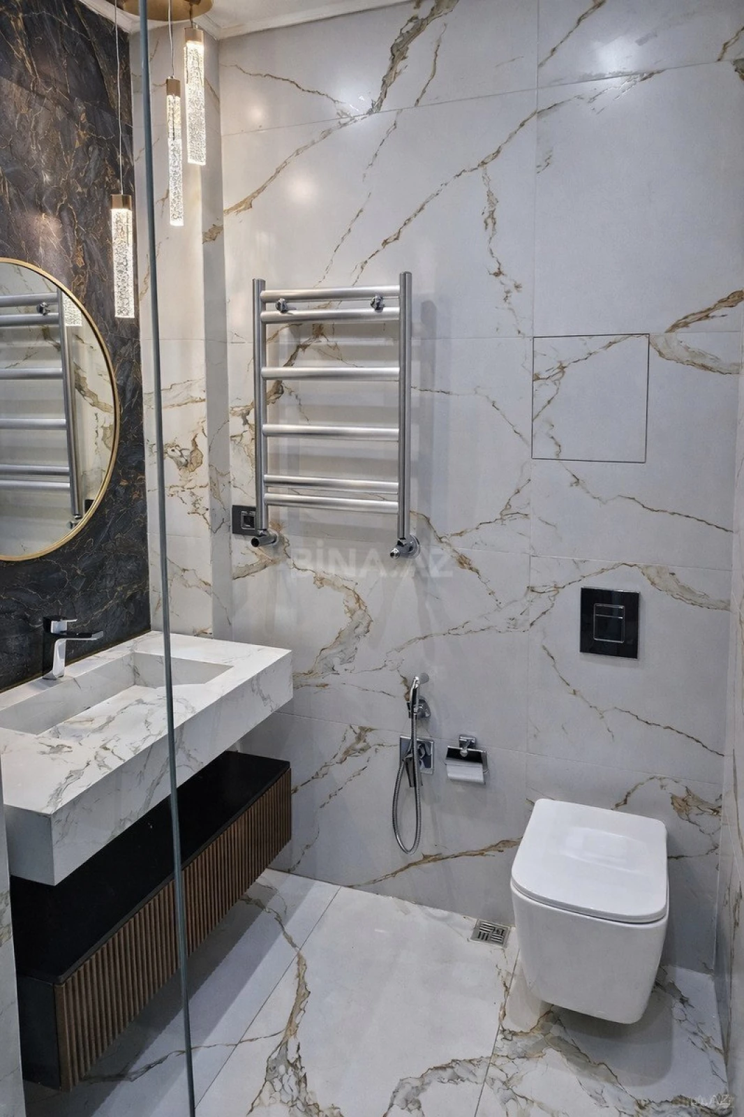 Satılır 3 otaqlı mənzil 114 m²