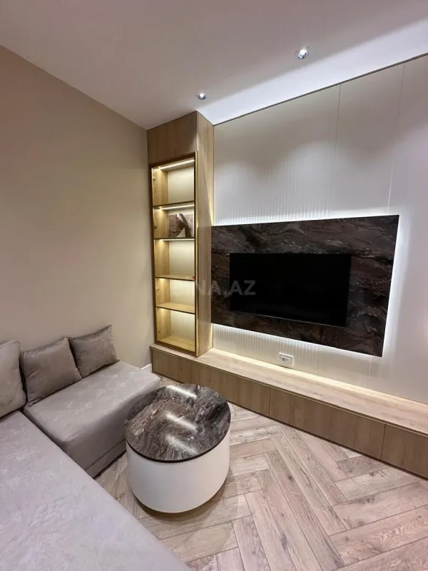 Kirayə verilir 2 otaqlı mənzil 70 m²