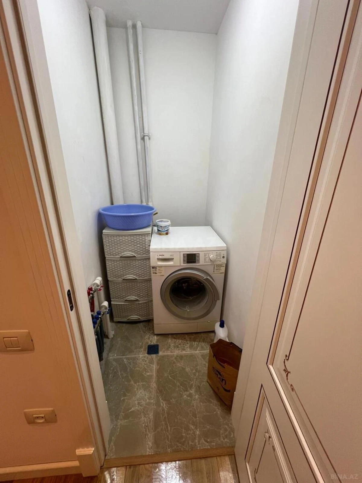 Satılır 4 otaqlı mənzil 200 m²