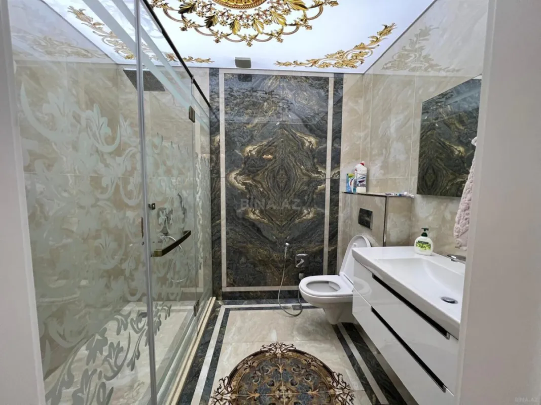 Satılır 4 otaqlı mənzil 200 m²