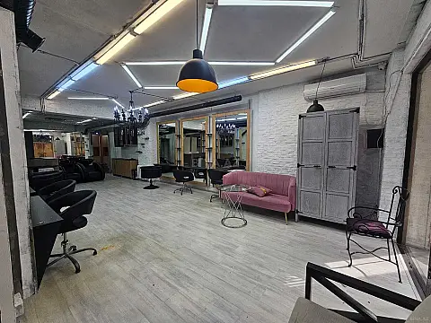 Kirayə verilir obyekt 200 m²