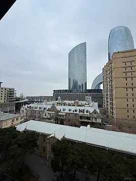 Kirayə verilir 2 otaqlı mənzil 50 m²