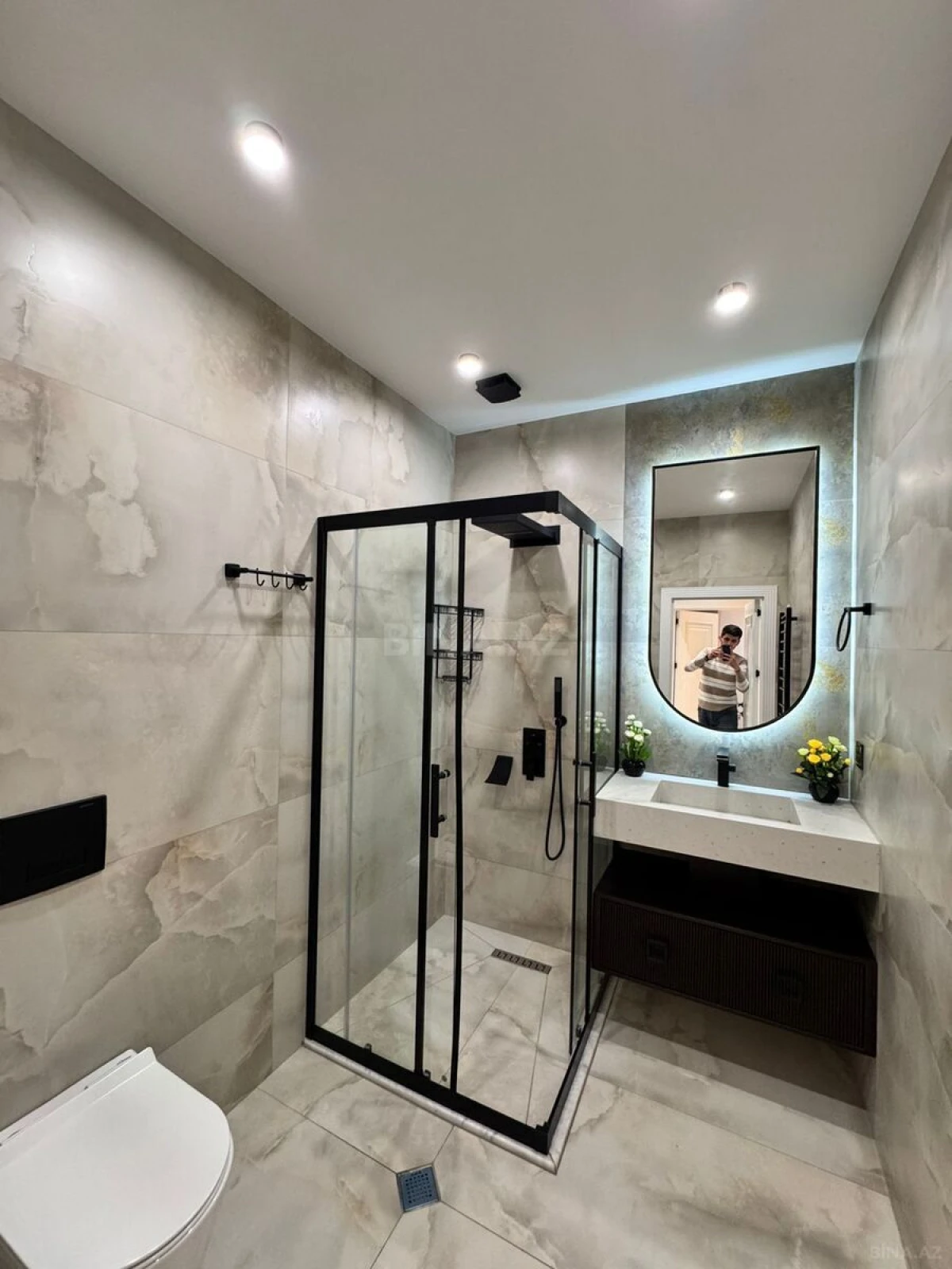 Satılır 2 otaqlı mənzil 69 m²