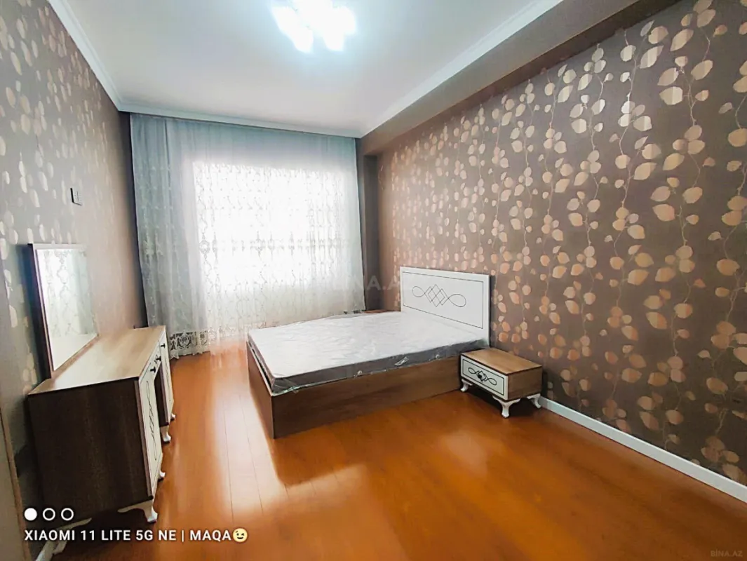 Kirayə verilir 3 otaqlı mənzil 105 m²